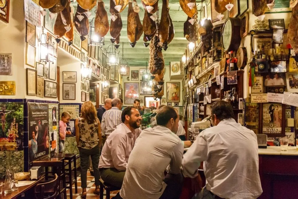 bar cerca de mí en sevilla
