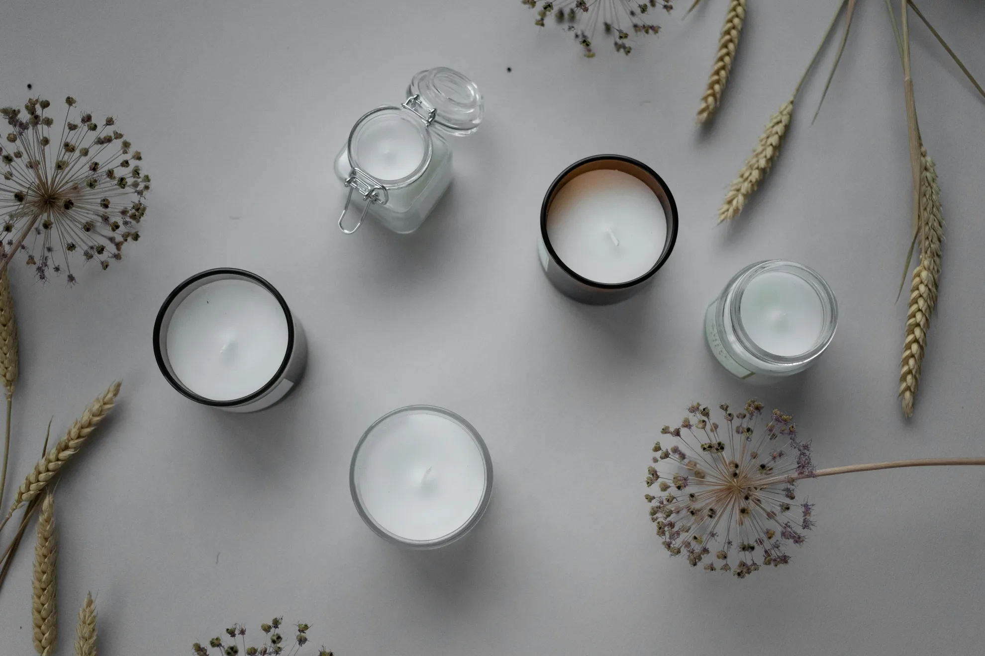 Las Mejores Fragancias para Velas: El Arte de Elegir el Aroma Perfecto para tu Espacio