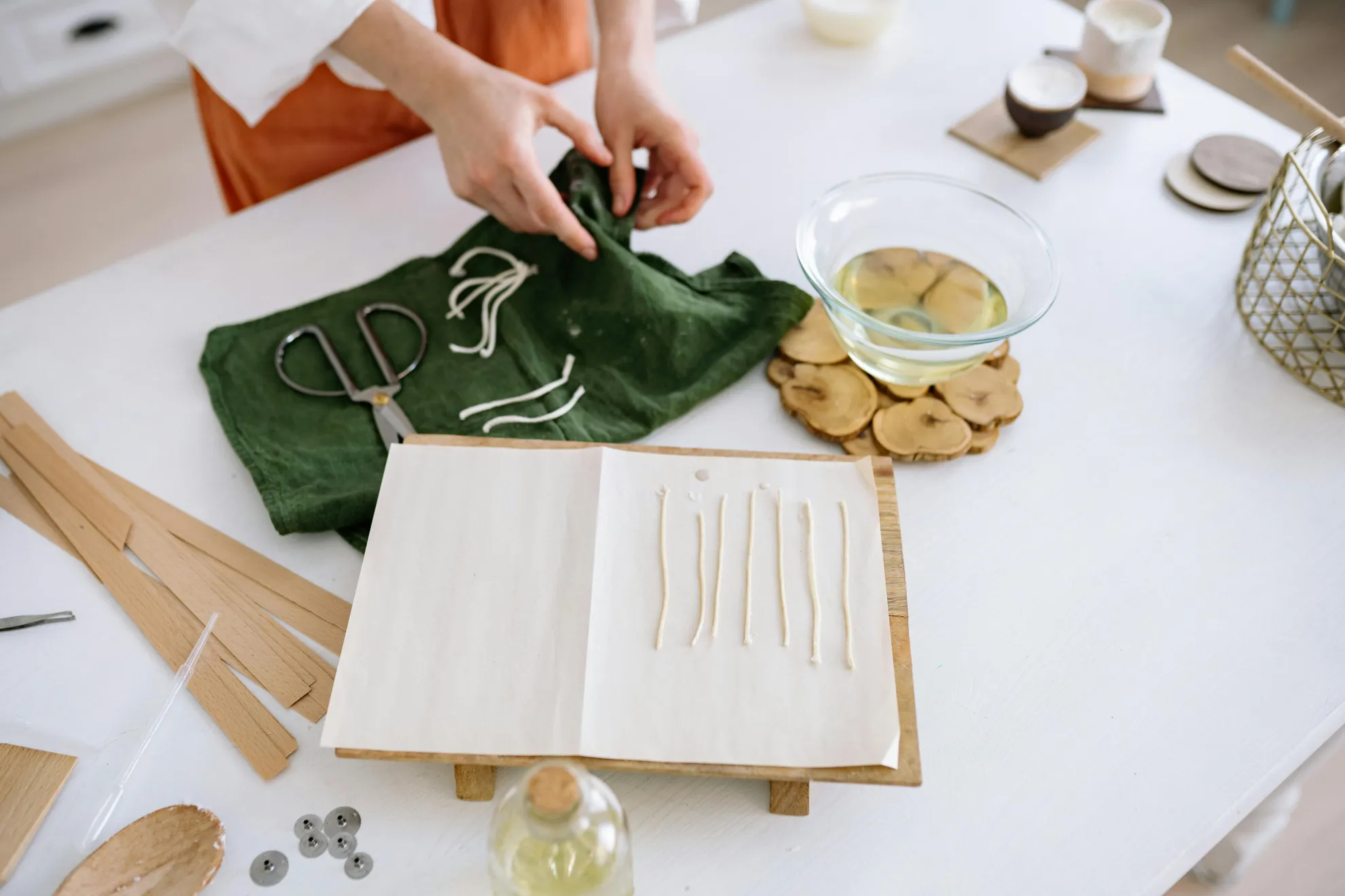 Taller de Velas de Soja: Todo lo que Necesitas Saber para Crear y Disfrutar de tus Propias Velas Naturales